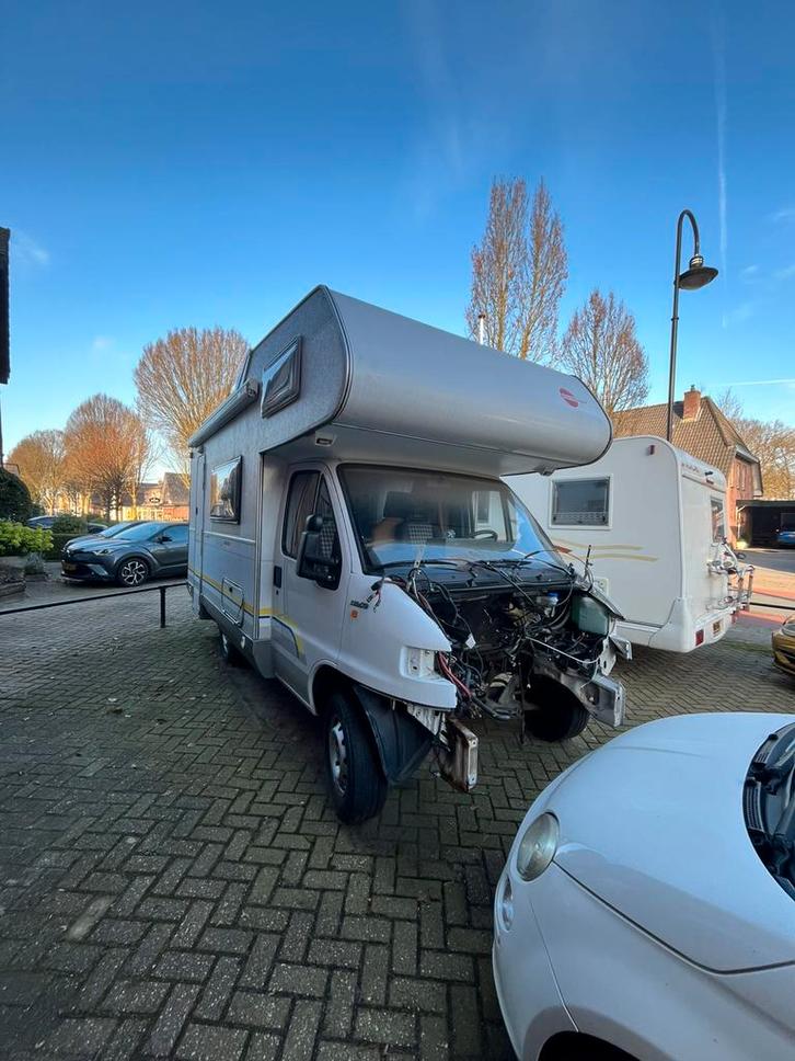 Fiat burstner 2.8 i.d.TD alkoof/treinzit, Caravans en Kamperen, Campers, Particulier, tot en met 4, Half-integraal, Bürstner, Fiat