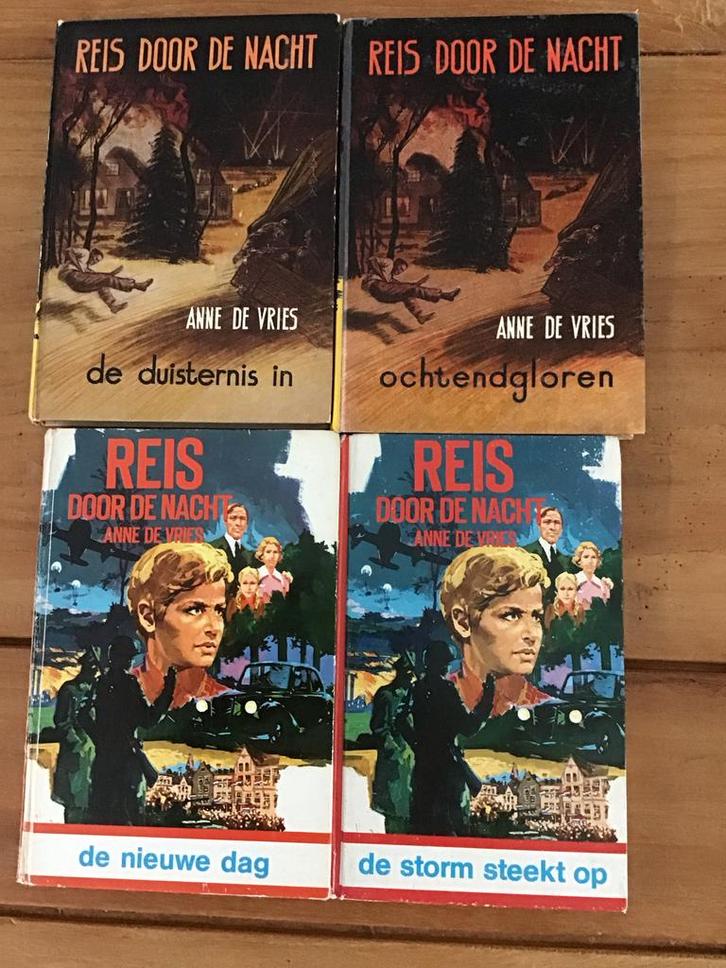 Reis door de Nacht - Anne de Vries - 4 delen, Boeken, Kinderboeken | Jeugd | onder 10 jaar, Gelezen, Fictie algemeen, Ophalen of Verzenden