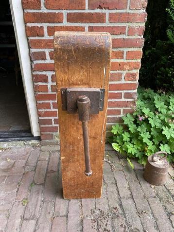 Oerdegelijke houten bankschroef voor aan de werkbank! beschikbaar voor biedingen
