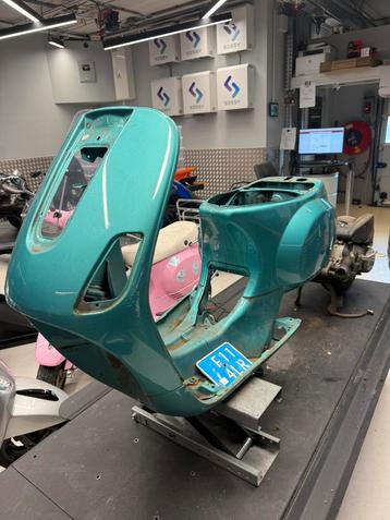 Vespa LX50 frame 4Takt 2V met 25km kenteken beschikbaar voor biedingen