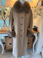 Zeer Chique, lama-alpaca Camel-Beige jas CALW, 38/M, ZGAN., Kleding | Dames, Jassen | Winter, Ophalen of Verzenden, Zo goed als nieuw