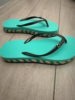 Nieuwe Uzurii slippers, Maat XS of kleiner, Ophalen of Verzenden, Nieuw, Schoenen