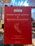 Handboek militaire uniformen, Verzamelen, Militaria | Algemeen, Ophalen of Verzenden, Overige soorten