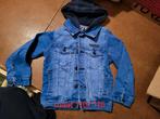 Spijkerjasje met capuchon maat 110/ 116 €7,50, Ophalen of Verzenden, Zo goed als nieuw, Meisje, Jas