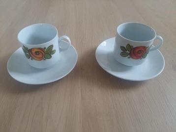 	Set van 2 koffiekopjes merk: Bavaria met een kroontje erop beschikbaar voor biedingen