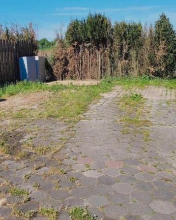 Gevraagd opslagruimte voor 1 of 3 Caravans  beschikbaar voor biedingen