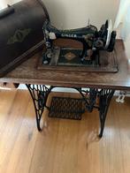 Antieke Singer Naaimachine met Tafel, Ophalen