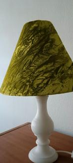Brocante Tafellamp met Groene Velvet Kap, Stof, Gebruikt, Ophalen of Verzenden, Minder dan 50 cm