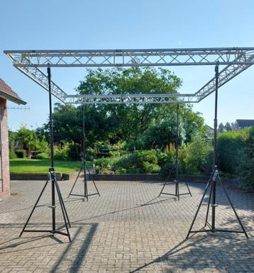 Truss 4,5 x 5m Carré opstelling  beschikbaar voor biedingen
