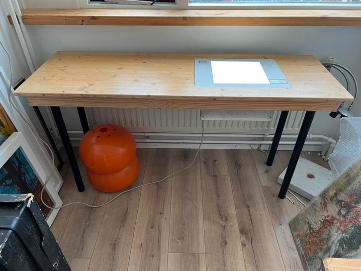 Werktafel met ingebouwde lichtbak, Huis en Inrichting, Bureaus, Gebruikt, Bureau, Ophalen