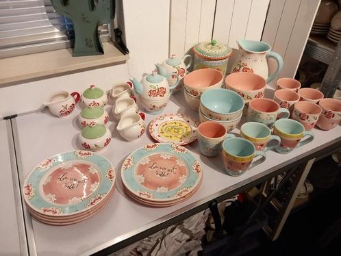 Jet servies C'est La Vie, Huis en Inrichting, Keuken | Servies, Zo goed als nieuw, Overige typen, Overige stijlen, Porselein, Ophalen of Verzenden