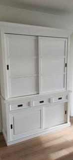 Grote witte kast met schuifdeuren, Antiek en Kunst, Ophalen of Verzenden