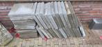 aangeboden GRATIS  36 stoeptegels, Tuin en Terras, Tegels en Klinkers, Ophalen, Zo goed als nieuw, Beton, Overige typen