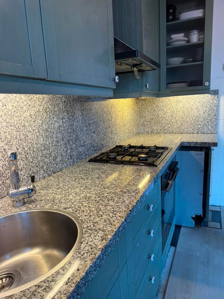 Granieten aanrechtblad met spoelbak - zwaar, in topstaat, Huis en Inrichting, Keuken | Keukenelementen, Zo goed als nieuw, Minder dan 100 cm