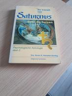 K.M. Hamaker-Zondag - De transit van Saturnus door de huizen, Achtergrond en Informatie, Astrologie, Ophalen of Verzenden, Zo goed als nieuw