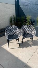 2 mooie en lichte terrasstoelwn, Ophalen, 2 zitplaatsen
