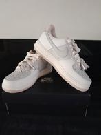 Nike Air Force 1 - Maat 37.5 - Nieuw in doos!, Kleding | Dames, Schoenen, Wit, Nike, Nieuw, Ophalen of Verzenden
