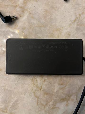 Microsoft docking station inclusief kabels beschikbaar voor biedingen