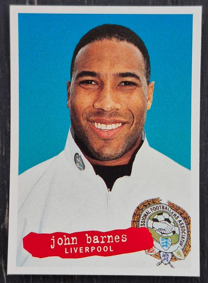 Panini sticker John Barnes - Liverpool FC, 1996/1997, Verzamelen, Sportartikelen en Voetbal, Zo goed als nieuw, Poster, Plaatje of Sticker