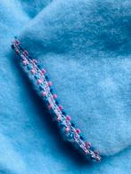 Vintage Lichtblauw babyvestje met mutsje / losse capuchon, Ophalen of Verzenden, Zo goed als nieuw, Jongetje of Meisje