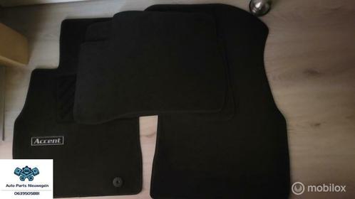 Matten set Hyundai Accent ('99-05) P82500, Auto-onderdelen, Interieur en Bekleding, Hyundai, Nieuw, Ophalen of Verzenden