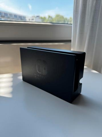 Originele Nintendo Switch Dock (zonder kabels) beschikbaar voor biedingen