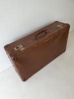 Oude koffer. 75x43x21cm., Sieraden, Tassen en Uiterlijk, 35 tot 45 cm, Gebruikt, Leer, Ophalen