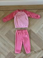 Roze set van Adidas, trainingspak, broek sweater, maat 86, Kinderen en Baby's, Adidas, Meisje, Ophalen of Verzenden, Zo goed als nieuw