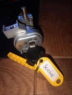 Contact slot electrische scooter en opbergvak slot, Fietsen en Brommers, Brommeronderdelen | Scooters, Ophalen of Verzenden, Zo goed als nieuw