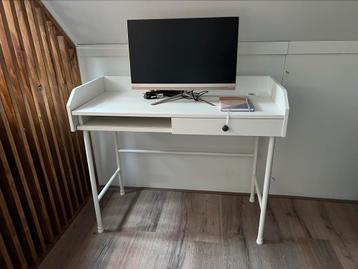 Hauga bureau zo goed als nieuw