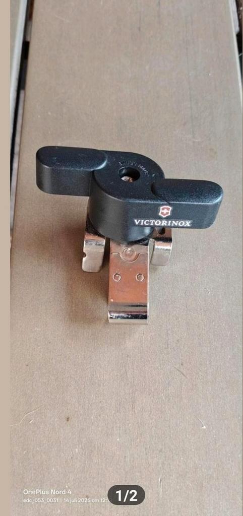 Victorinox 7.6854 blikopener., Verzamelen, Overige Verzamelen, Zo goed als nieuw, Ophalen of Verzenden