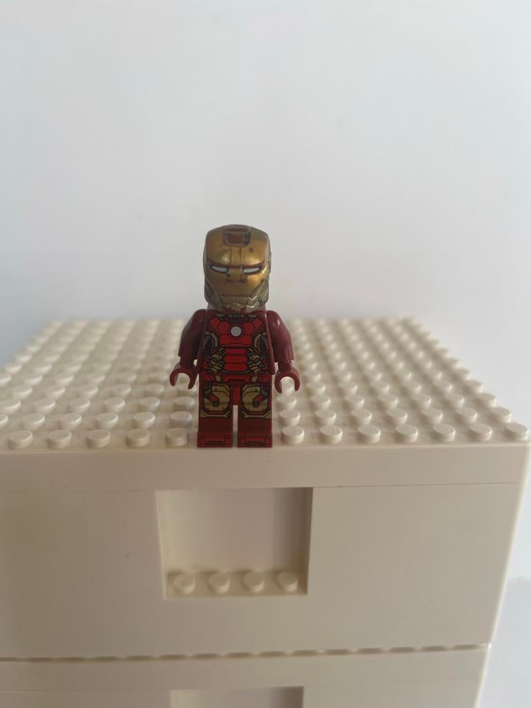 LEGO Iron Man Mark 43 Minifiguur, Kinderen en Baby's, Speelgoed | Duplo en Lego, Ophalen of Verzenden, Gebruikt, Losse stenen