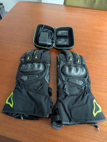Macna Neutron Verwarmde Handschoenen 2XL beschikbaar voor biedingen