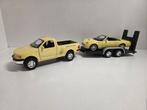 Maisto set Ford F 150 met Thunderbird op aanhanger 1:25, Maisto, ., Ophalen of Verzenden, Zo goed als nieuw