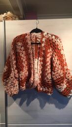 Kort gehaakte vest bruin/crème dik garen, Handgemaakte, Ophalen of Verzenden, Maat 38/40 (M), Overige kleuren