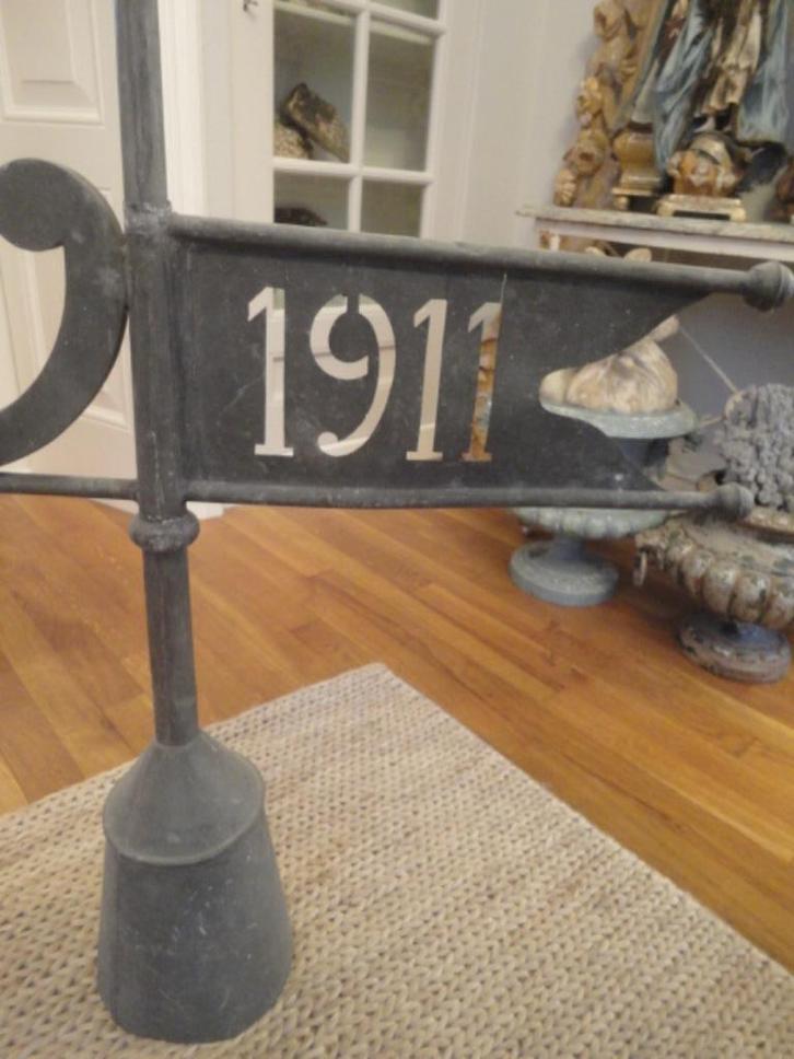 antiek FRANS ZINKEN PINAKEL + VAAN 1911, dak ornament zink, Antiek en Kunst, Antiek | Woonaccessoires, Ophalen