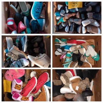 PARTIJ kinderschoenen  90 PAAR - €2,50 p/p