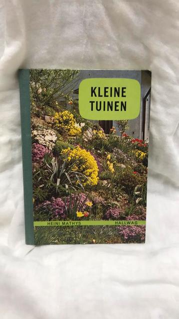  hallwag ‘kleine tuinen’ beschikbaar voor biedingen