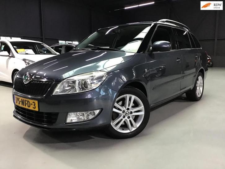 Skoda Fabia Combi 1.2 TSI Dynamic I Automaat I Schuifkanteld, Auto's, Skoda, Bedrijf, Te koop, Fabia, ABS, Airbags, Airconditioning