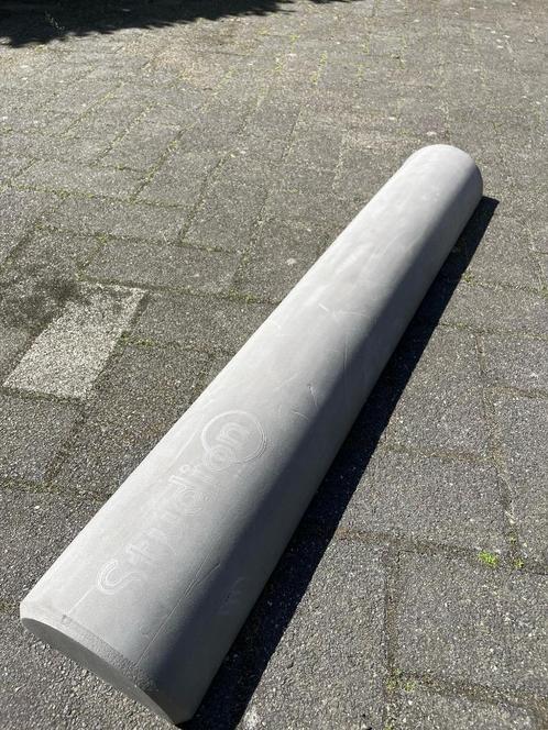 Half Round Foam Roller, Sport en Fitness, Fitnessmaterialen, Zo goed als nieuw, Foamroller, Armen, Benen, Borst, Buik, Rug, Ophalen of Verzenden