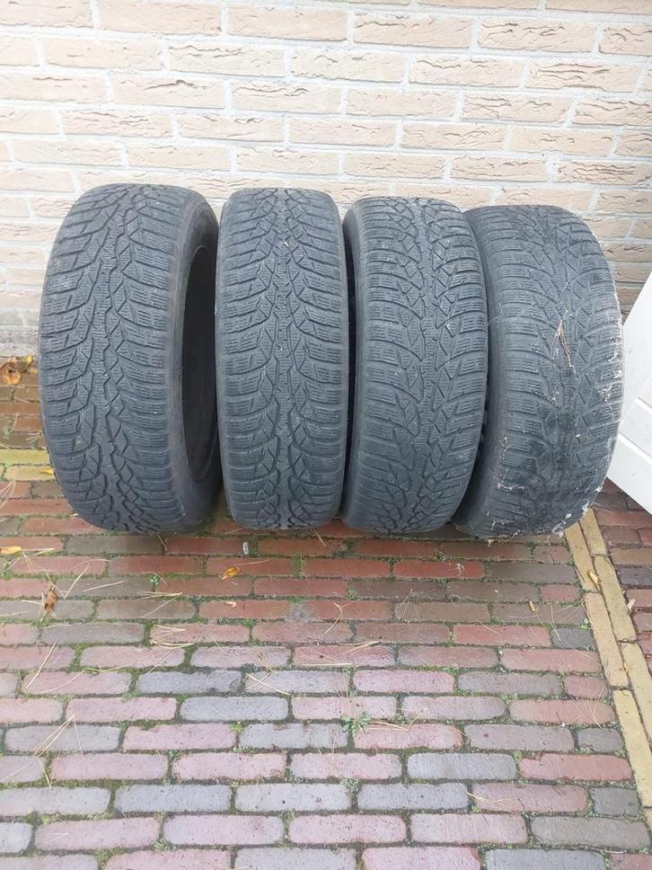 Winterbanden geschikt voor Mercedes GLA, Auto-onderdelen, Banden en Velgen, Banden en Velgen, Winterbanden, 16 inch, 215 mm, Personenwagen