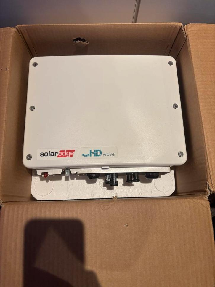 Solaredge SE5000H Omvormer, Doe-het-zelf en Verbouw, Zonnepanelen en Toebehoren, Gebruikt, Overige typen, 200 wattpiek of meer