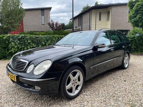 Mercedes-Benz E-Klasse 500 Elegance 2003 V8 5.0, Auto's, Mercedes-Benz, Bedrijf, Stationwagon, Geïmporteerd, Zwart, Ophalen