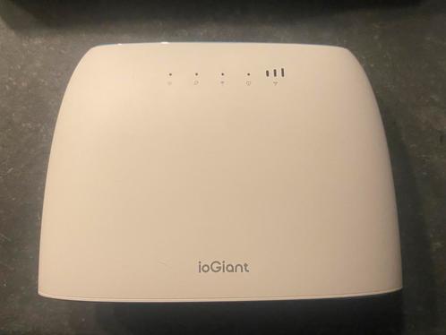 IO Giant 4G router, Computers en Software, Routers en Modems, Nieuw, Ophalen of Verzenden