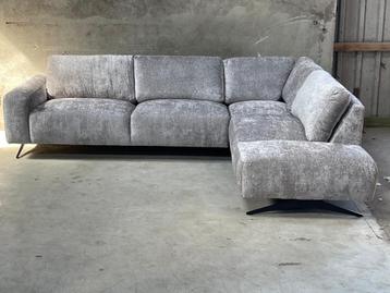 !!ACTIE!! Hoekbank velours stof / sleepoot beschikbaar voor biedingen