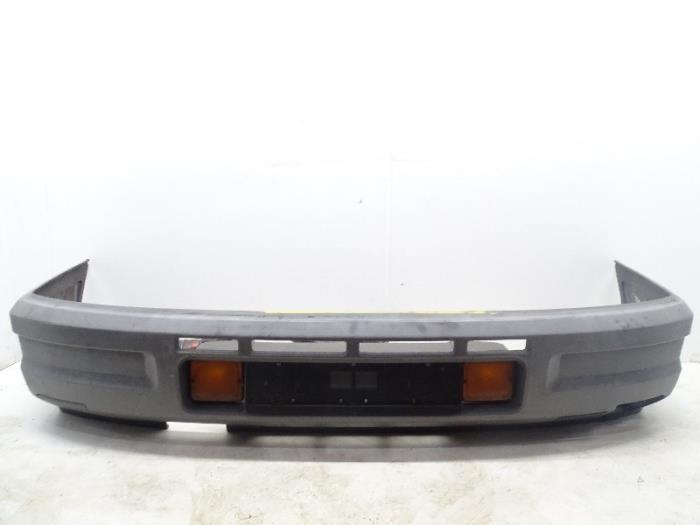 Voorbumper van een Iveco New Daily, Auto-onderdelen, Carrosserie en Plaatwerk, Bumper, Overige automerken, Gebruikt, 3 maanden garantie