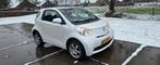 Toyota IQ 1.0 2009 Wit Comfort zeer zuinig, Auto's, Toyota, Zwart, 4 stoelen, Origineel Nederlands, Handgeschakeld