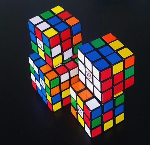 Wedstrijdje  doen? Rubik cubes,  set 4 stuks in goede staat, Hobby en Vrije tijd, Denksport en Puzzels, Gebruikt, Rubik's of 3D-puzzel