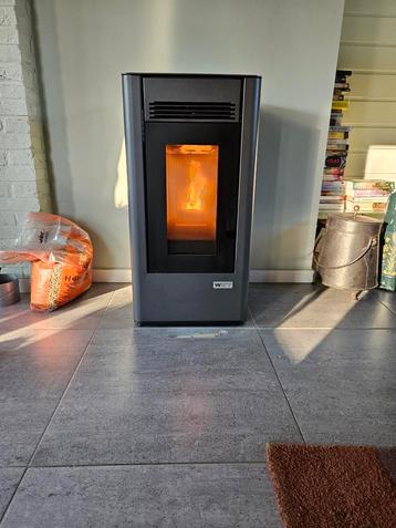 Pelletkachel 7.5 kw beschikbaar voor biedingen