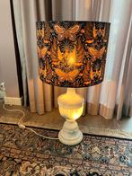 Vintage Marmeren Tafellamp met Batik Kap, Huis en Inrichting, Lampen | Vloerlampen, Ophalen, Gebruikt, Stof, Minder dan 100 cm